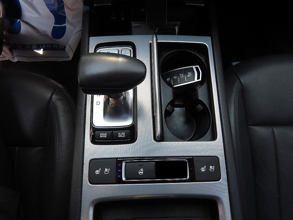 Genesis G80 — photo 10