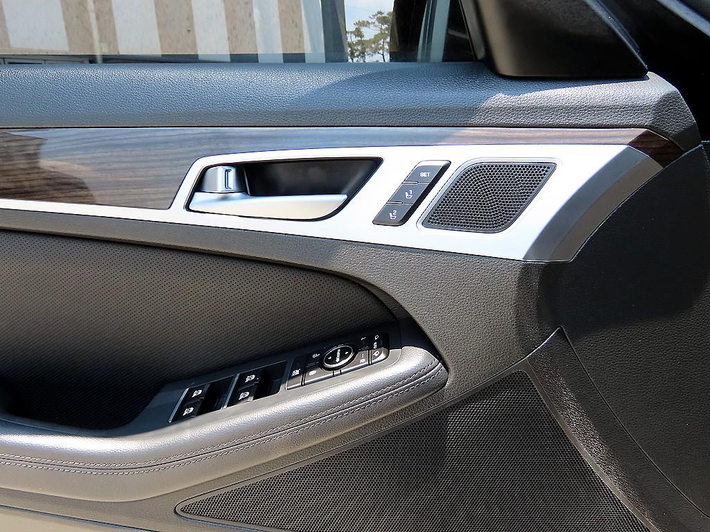 Genesis G80 — photo 11