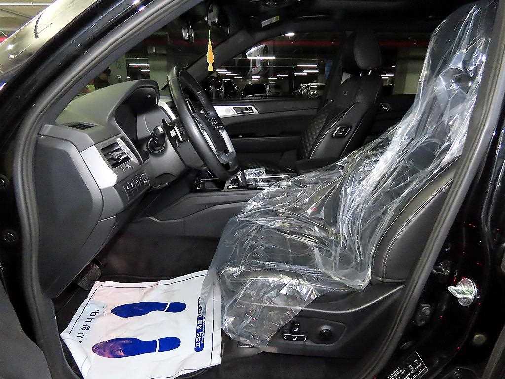 KGM Rexton — photo 06