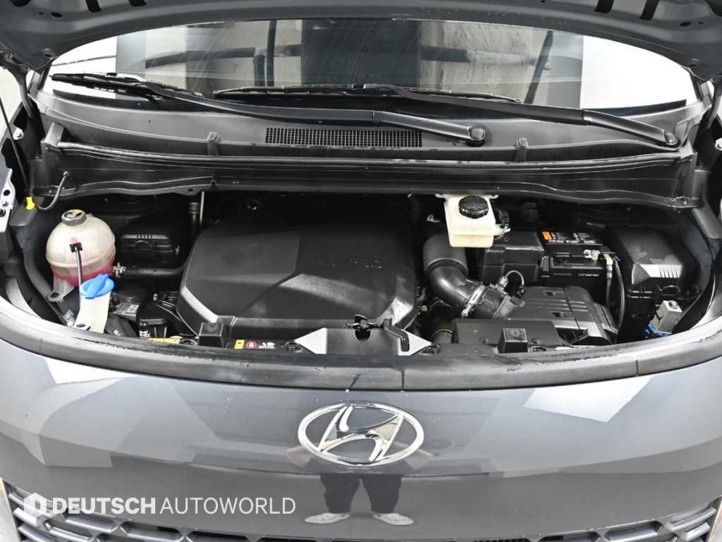 Hyundai Staria — photo 06