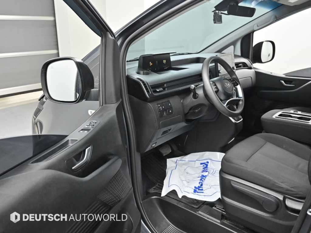 Hyundai Staria — photo 11