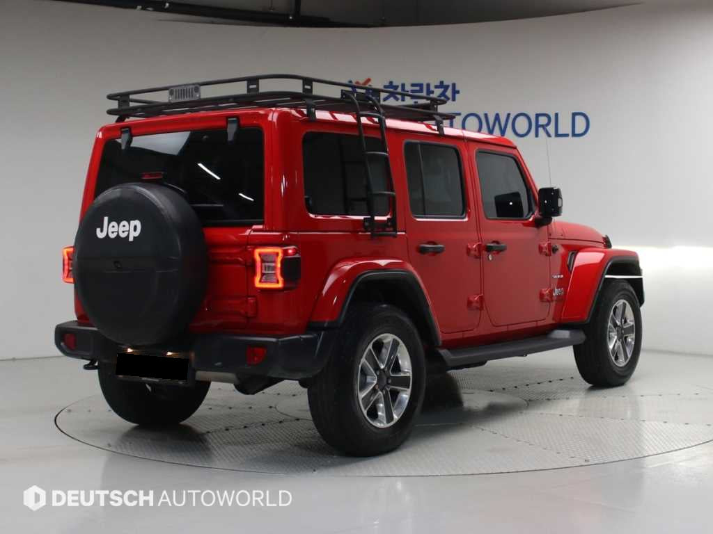 Jeep Wrangler — photo 02