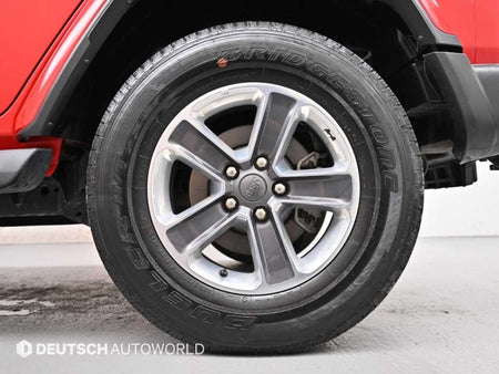 Jeep Wrangler — photo 05