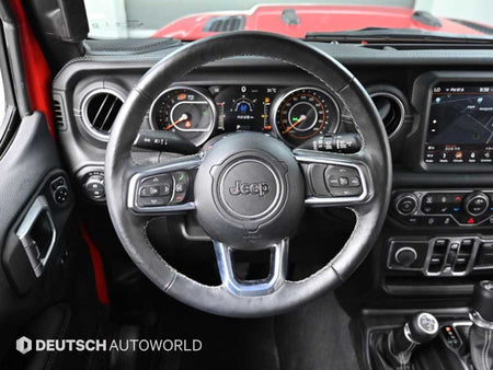 Jeep Wrangler — photo 13