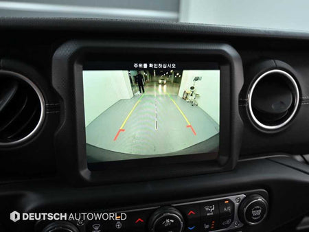 Jeep Wrangler — photo 15