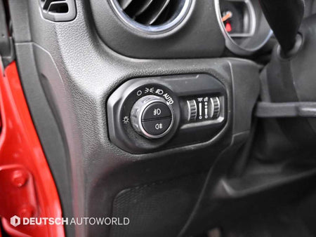 Jeep Wrangler — photo 16