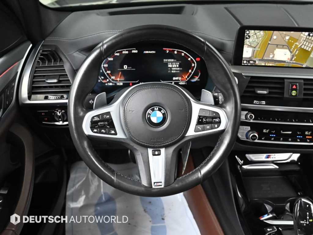BMW X3 — photo 13