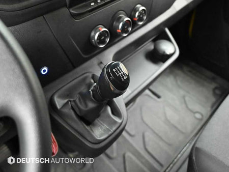 RENAULT Master — photo 09