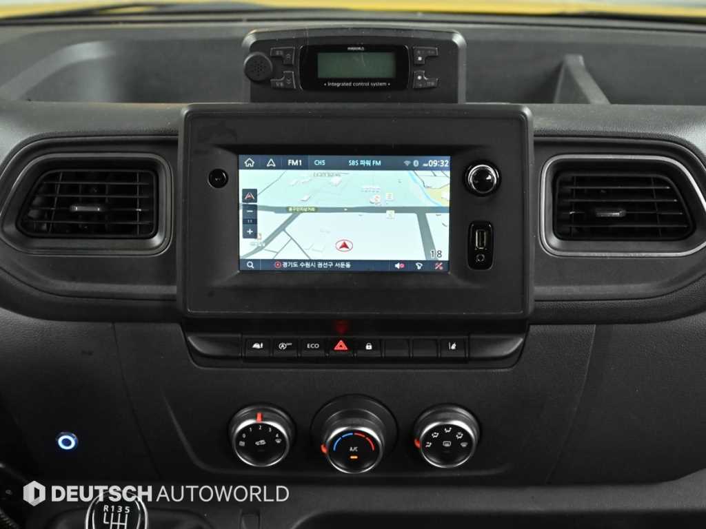 RENAULT Master — photo 14
