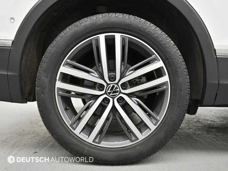 Volkswagen Tiguan — photo 05