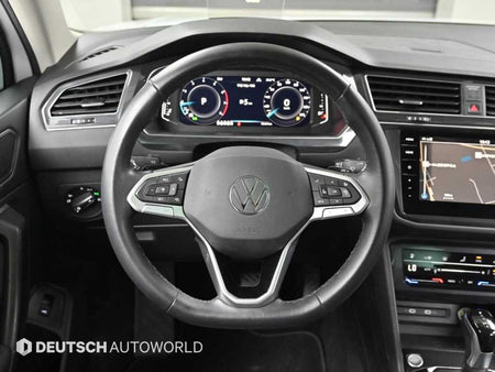 Volkswagen Tiguan — photo 13