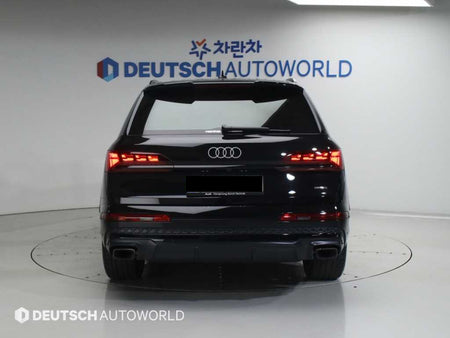 Audi Q7 — photo 04
