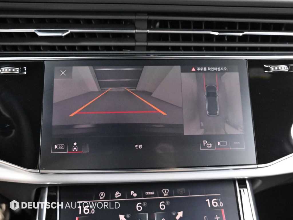 Audi Q7 — photo 15