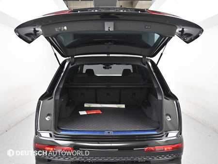 Audi Q7 — photo 19