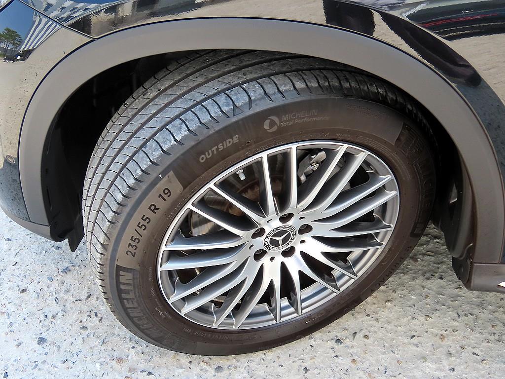 Mercedes-Benz GLC-Class — photo 20