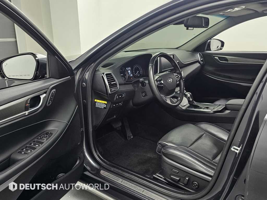 Hyundai Grandeur — photo 11