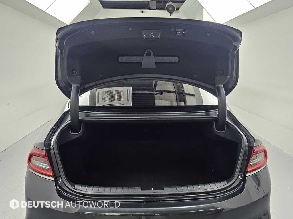 Hyundai Grandeur — photo 19