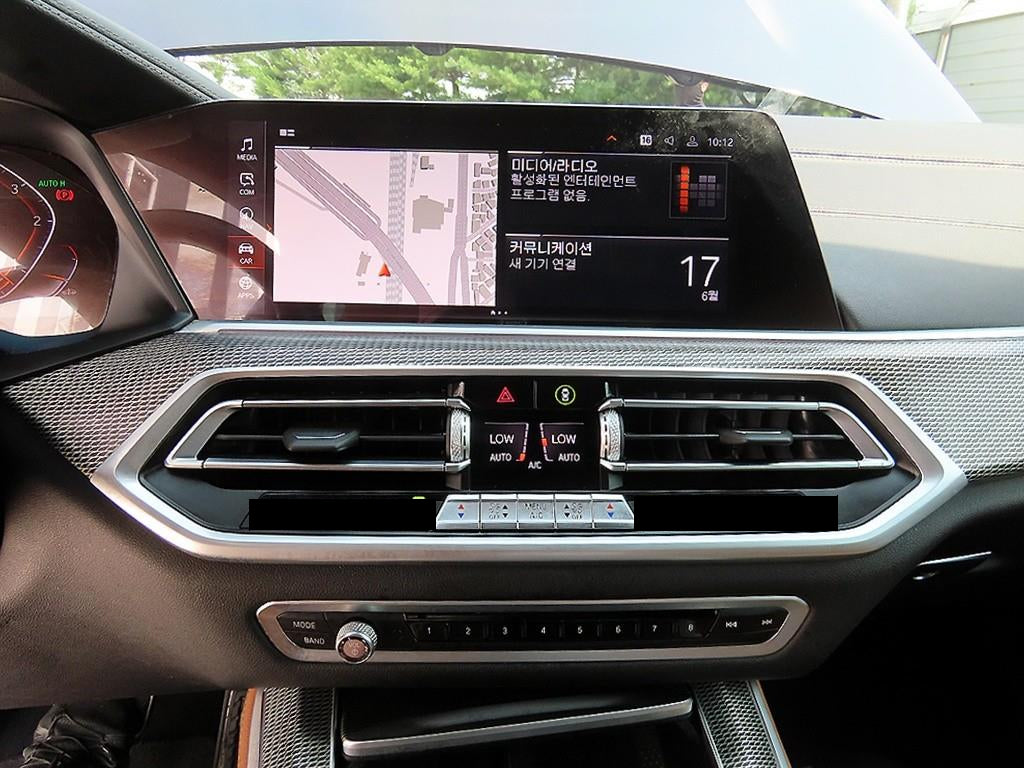 BMW X5 — photo 13