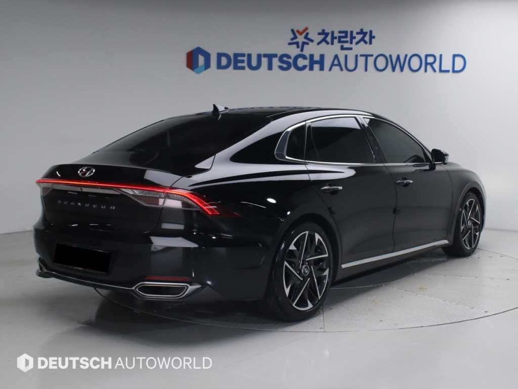 Hyundai Grandeur — photo 02