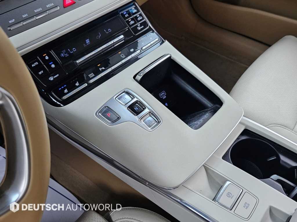Hyundai Grandeur — photo 09