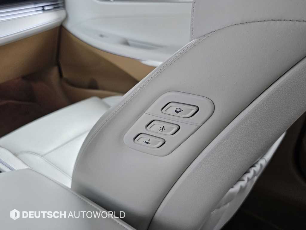 Hyundai Grandeur — photo 18