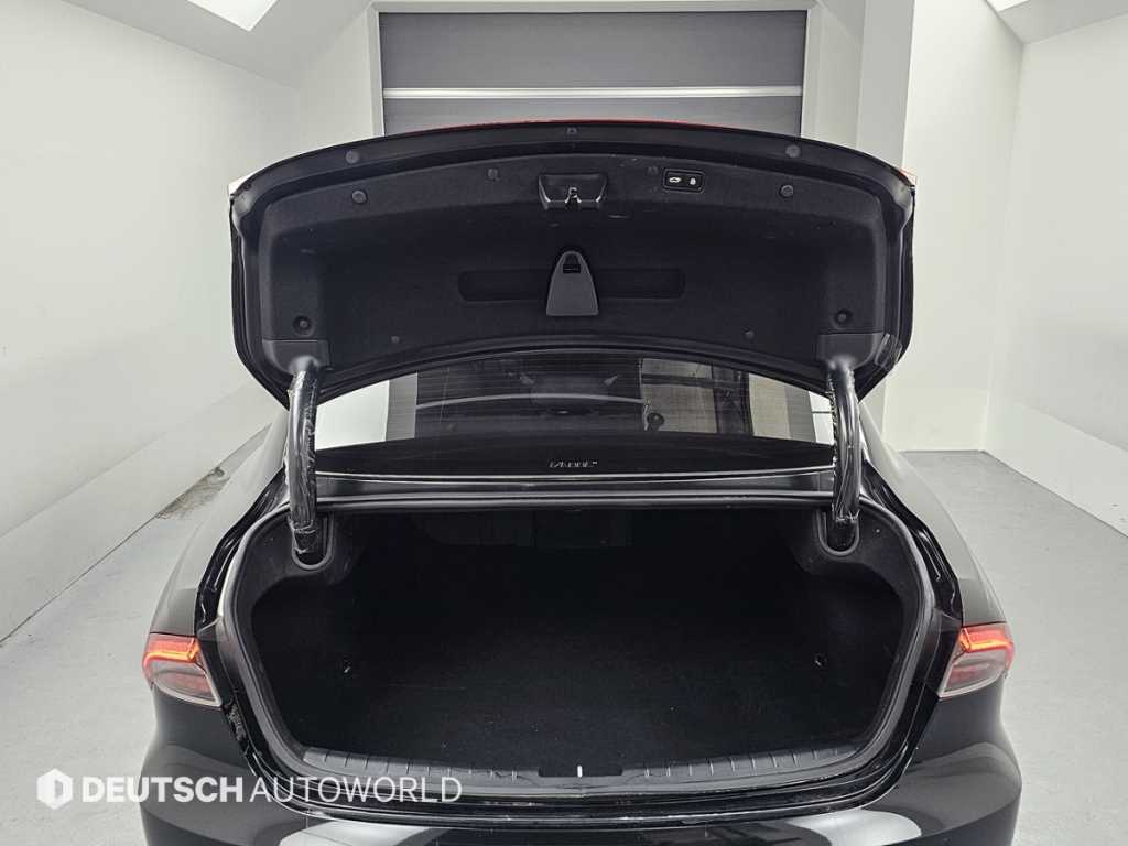 Hyundai Grandeur — photo 19