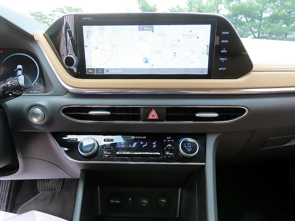 Hyundai Sonata — photo 13