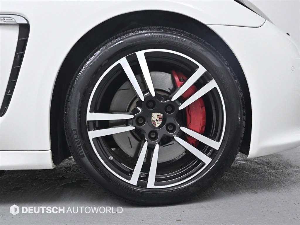Porsche Panamera — photo 05