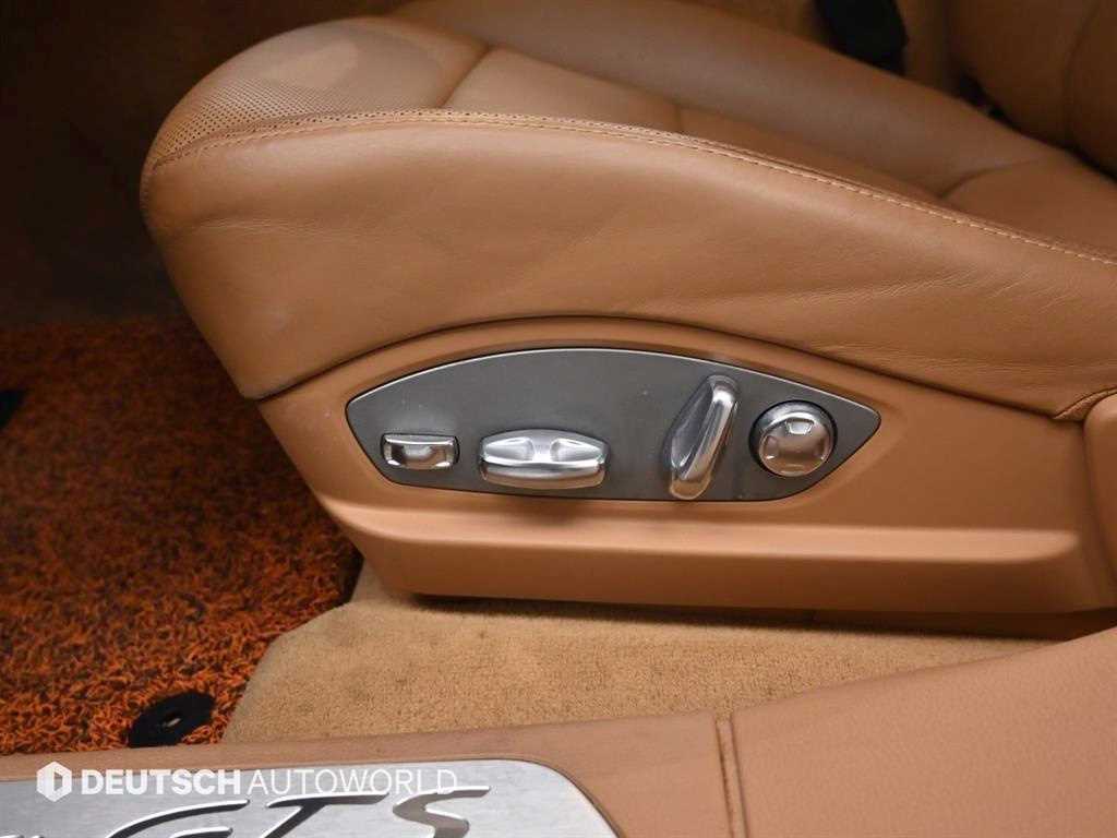 Porsche Panamera — photo 16