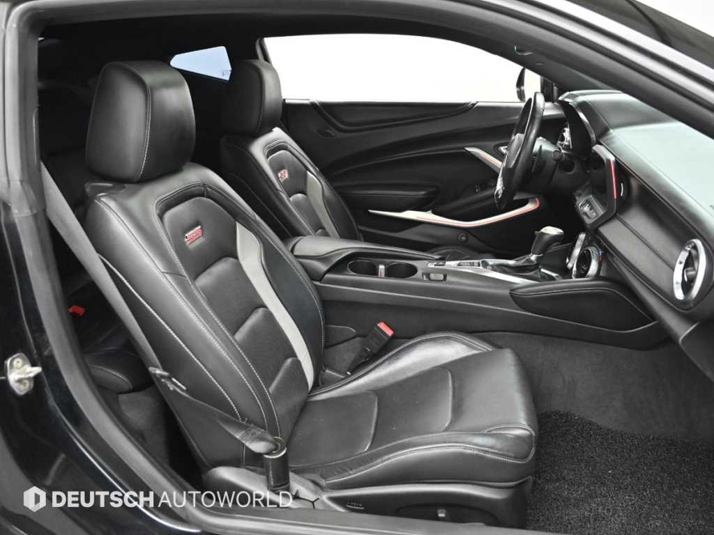 CHEVROLET Camaro — photo 10