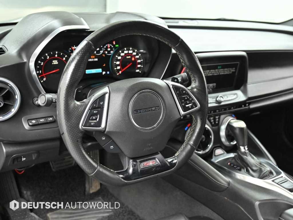 CHEVROLET Camaro — photo 13