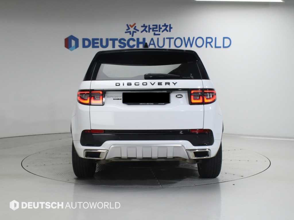 Land Rover Discovery Sport — photo 04