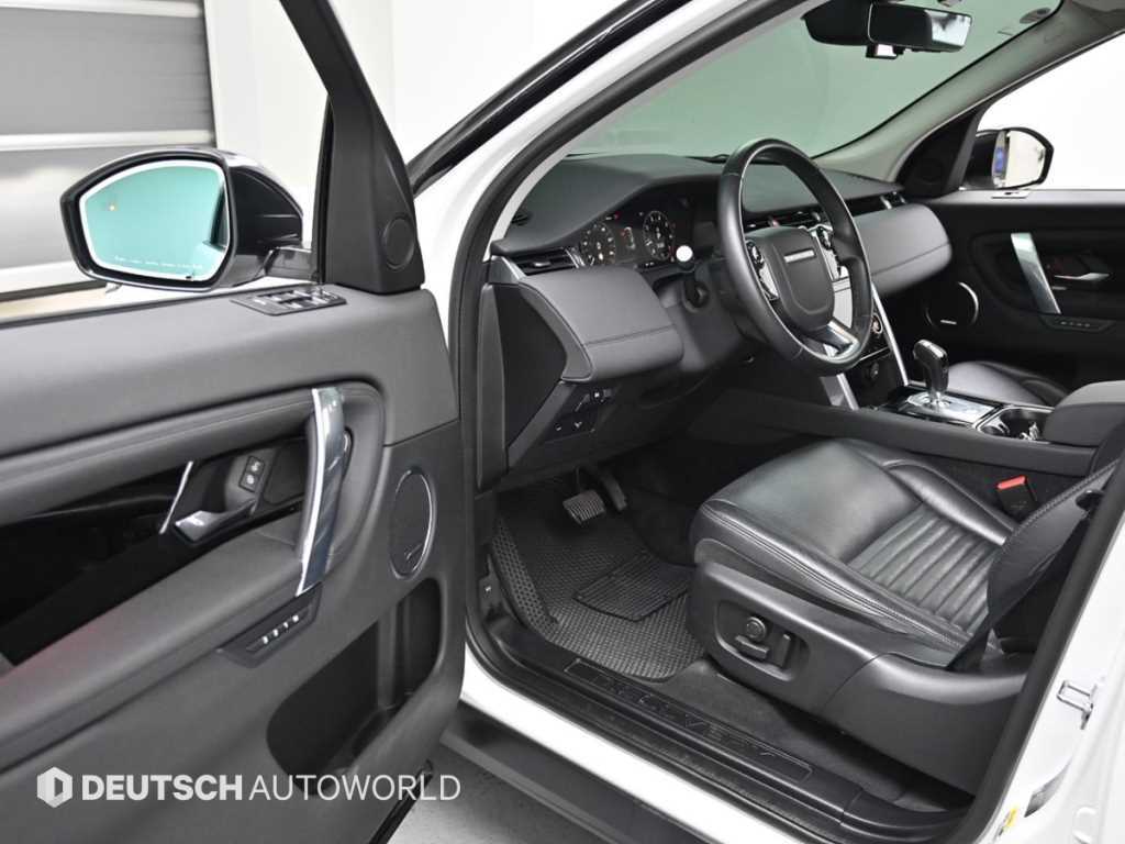 Land Rover Discovery Sport — photo 11