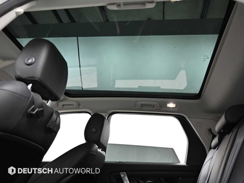 Land Rover Discovery Sport — photo 18