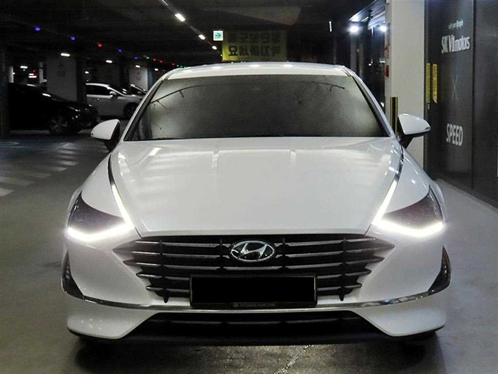 Hyundai Sonata — photo 03