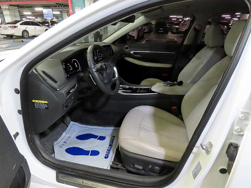 Hyundai Sonata — photo 07