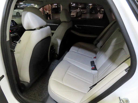 Hyundai Sonata — photo 08