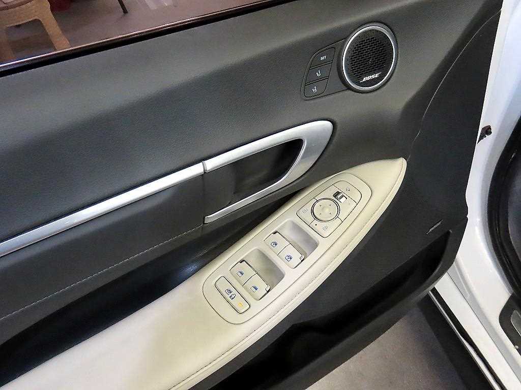 Hyundai Sonata — photo 13