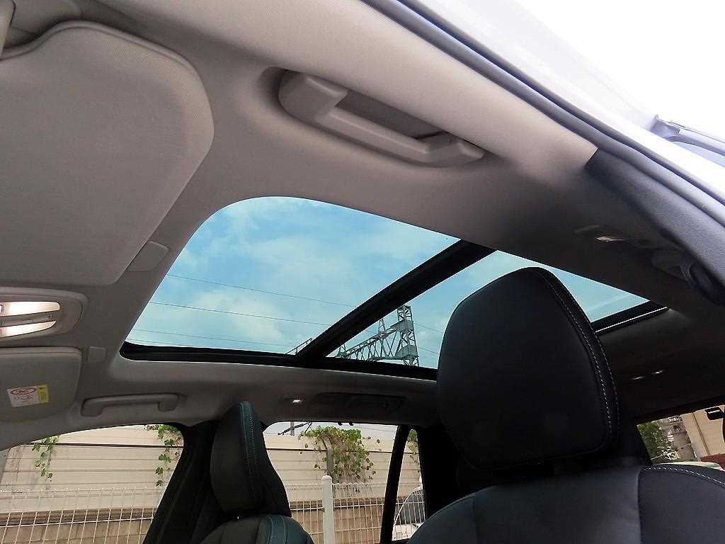 Volvo XC90 — photo 16