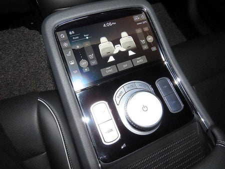 Genesis G90 — photo 15