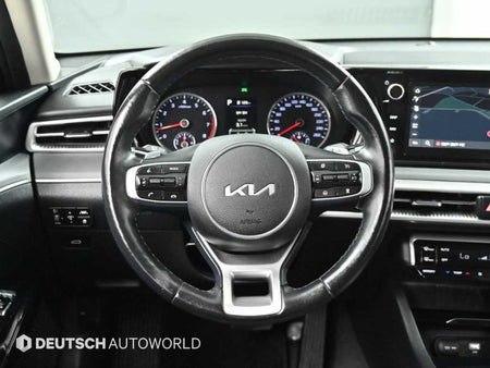 Kia K5 — photo 13