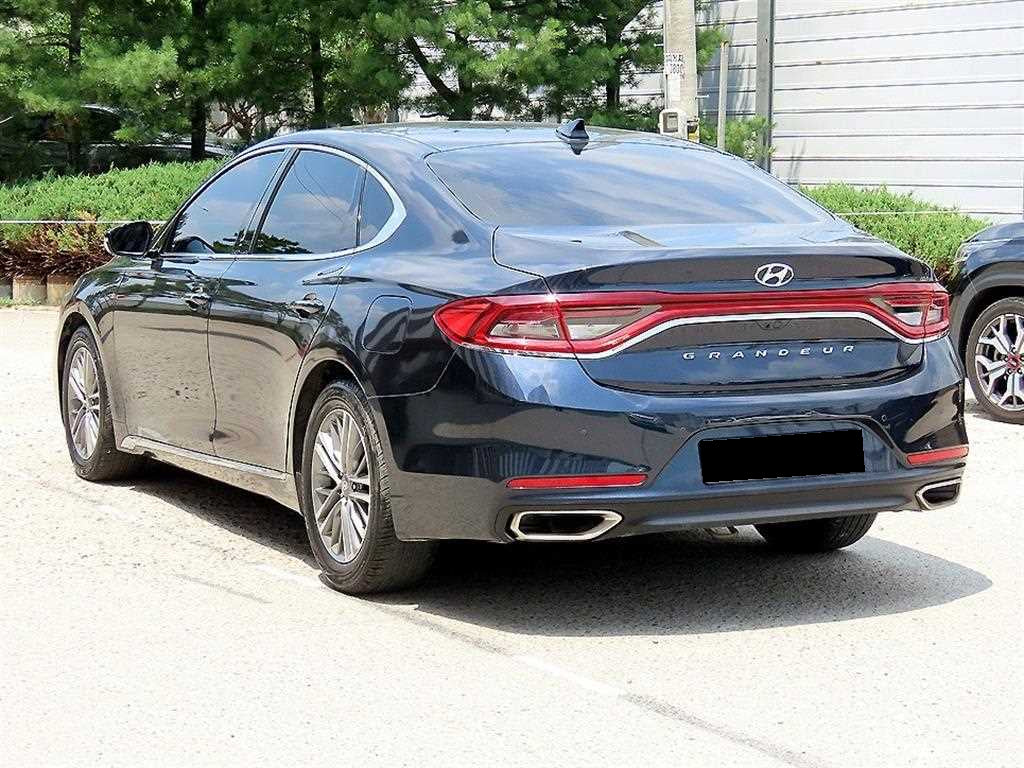 Hyundai Grandeur — photo 03