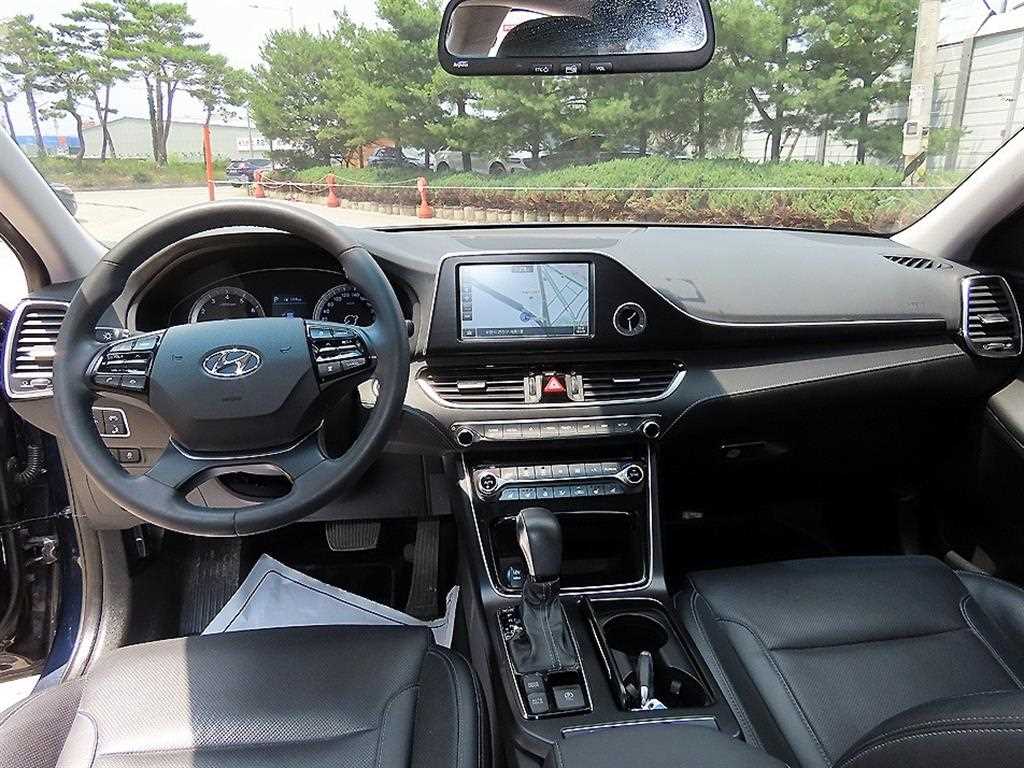 Hyundai Grandeur — photo 07