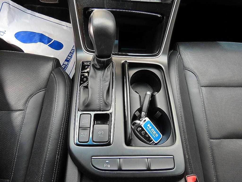 Hyundai Grandeur — photo 10