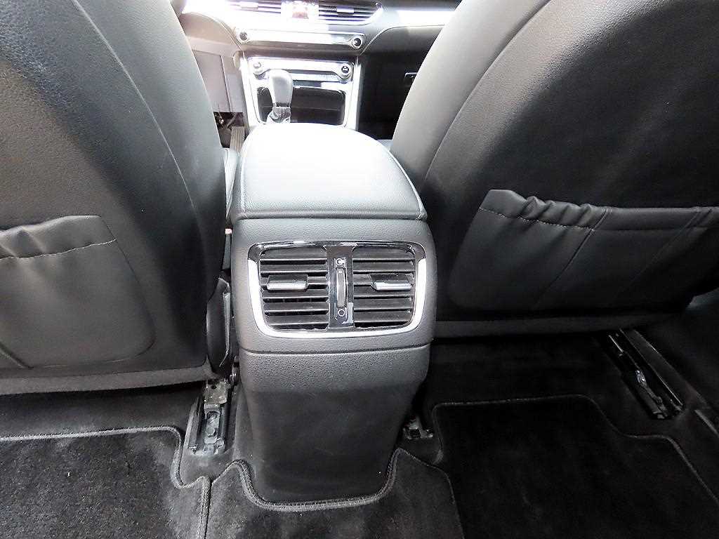 Hyundai Grandeur — photo 18