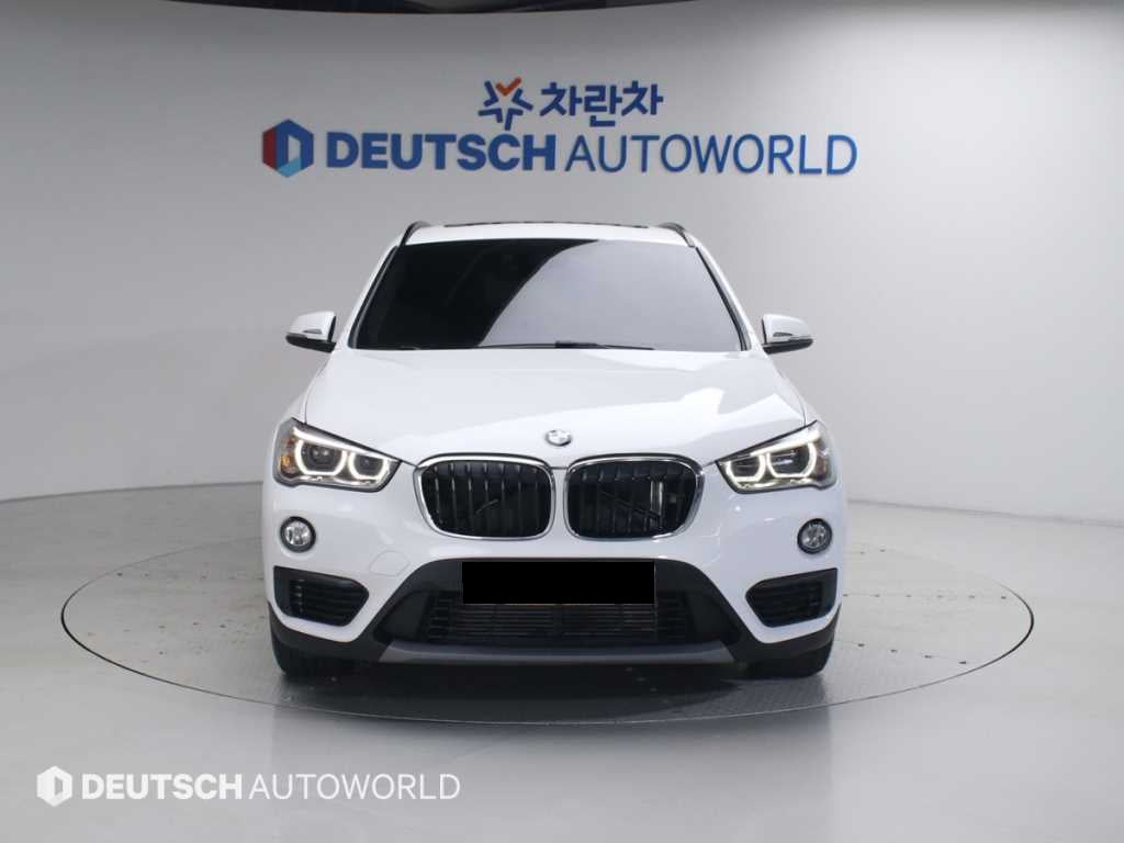 BMW X1 — photo 03
