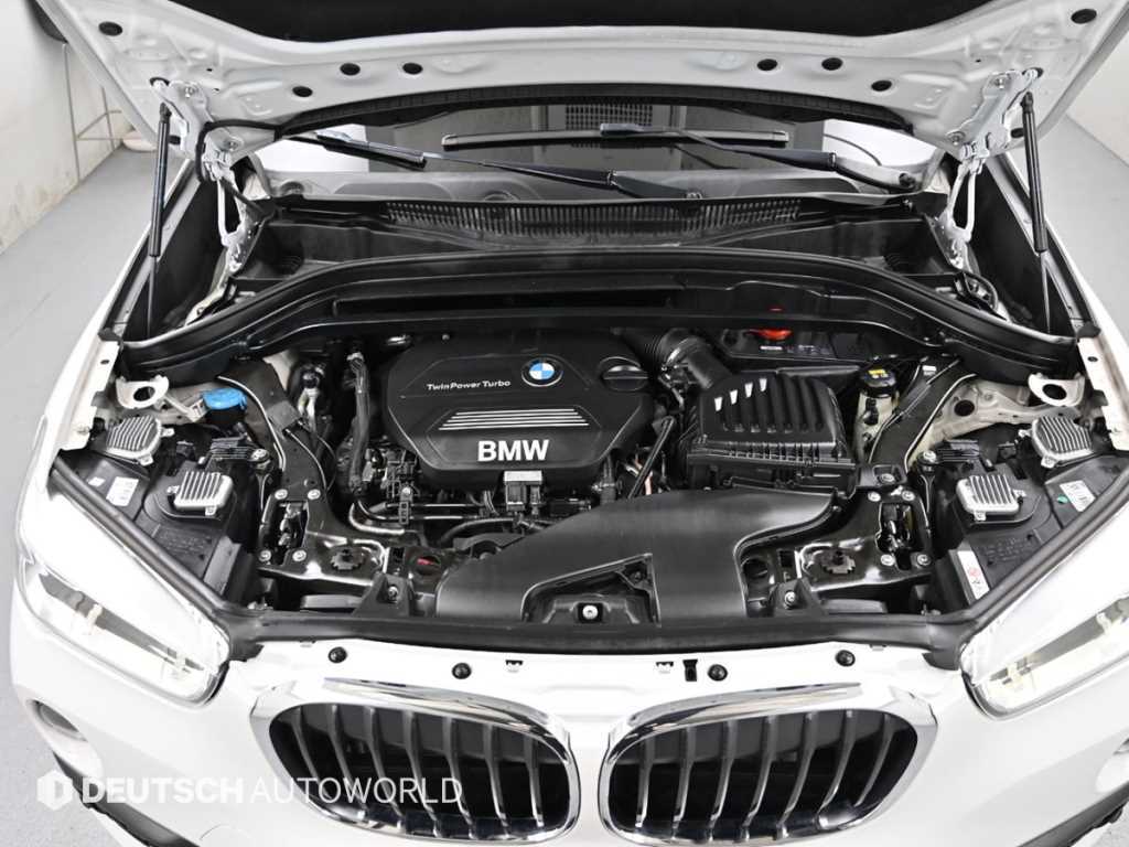 BMW X1 — photo 06