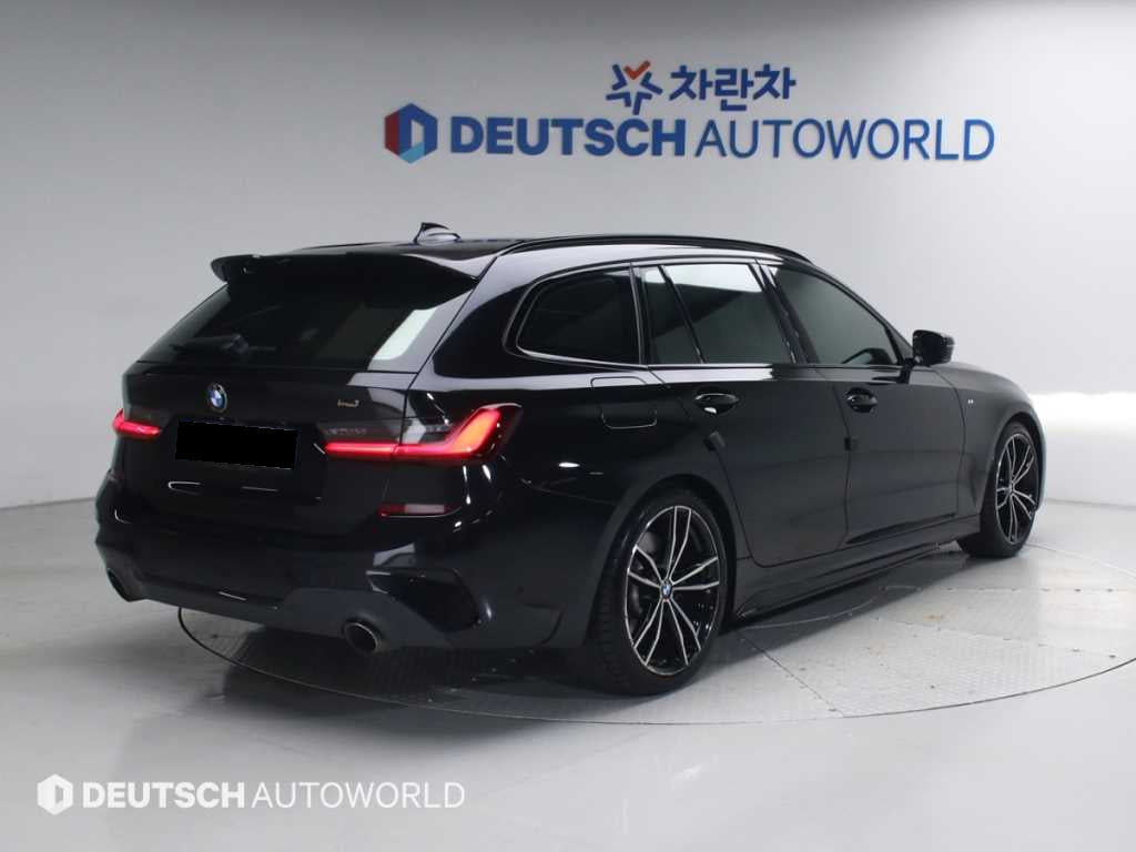 BMW 3-Series — photo 02