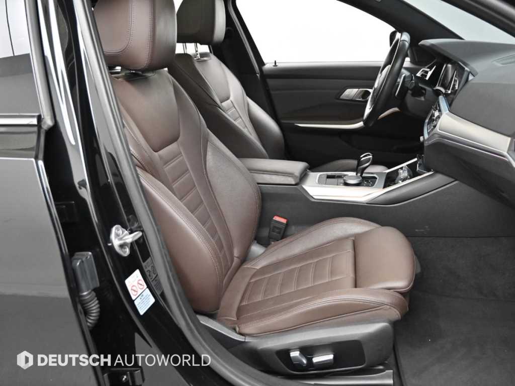 BMW 3-Series — photo 10