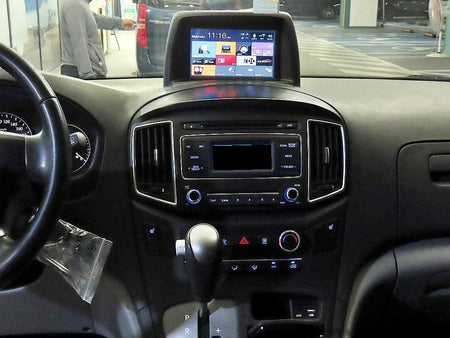Hyundai Starex — photo 11